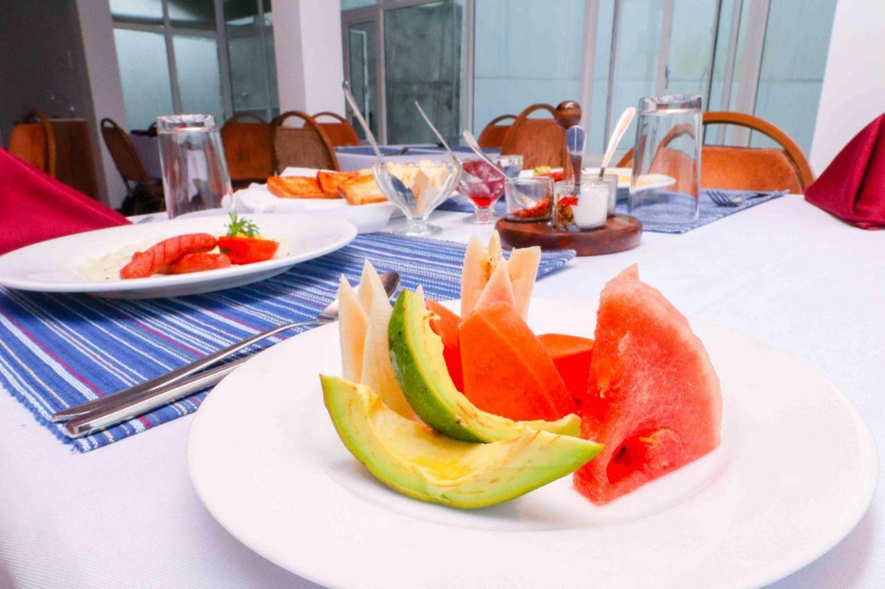 נוארה אליה Yoho Pello Lake Resort מראה חיצוני תמונה