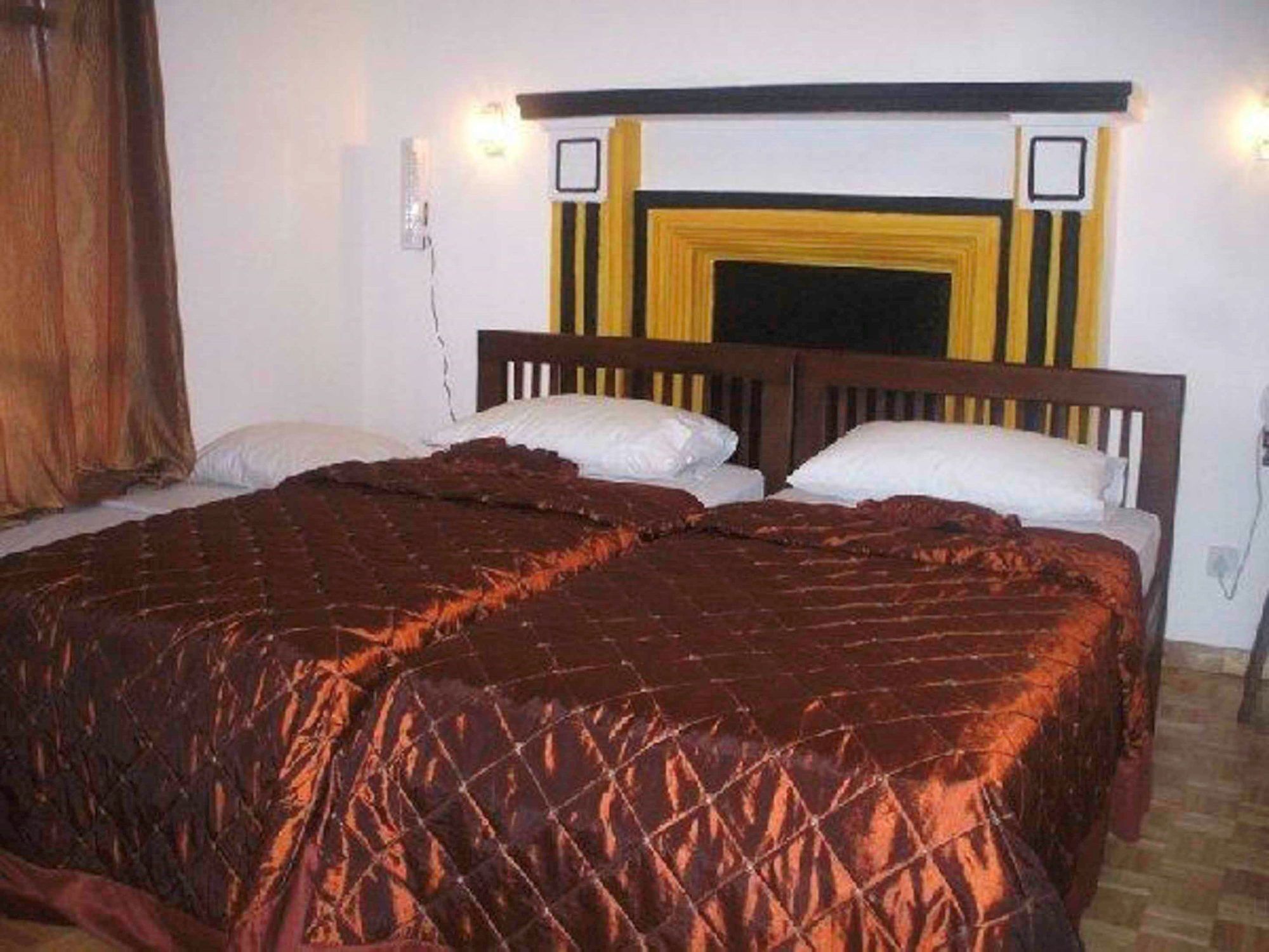 נוארה אליה Yoho Pello Lake Resort מראה חיצוני תמונה